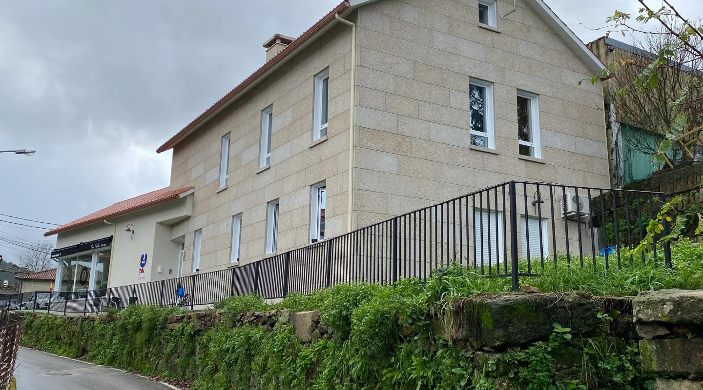 proyecto de albergues hoteles restaurantes ARCADE SOUTOMAIOR de PECOMAR