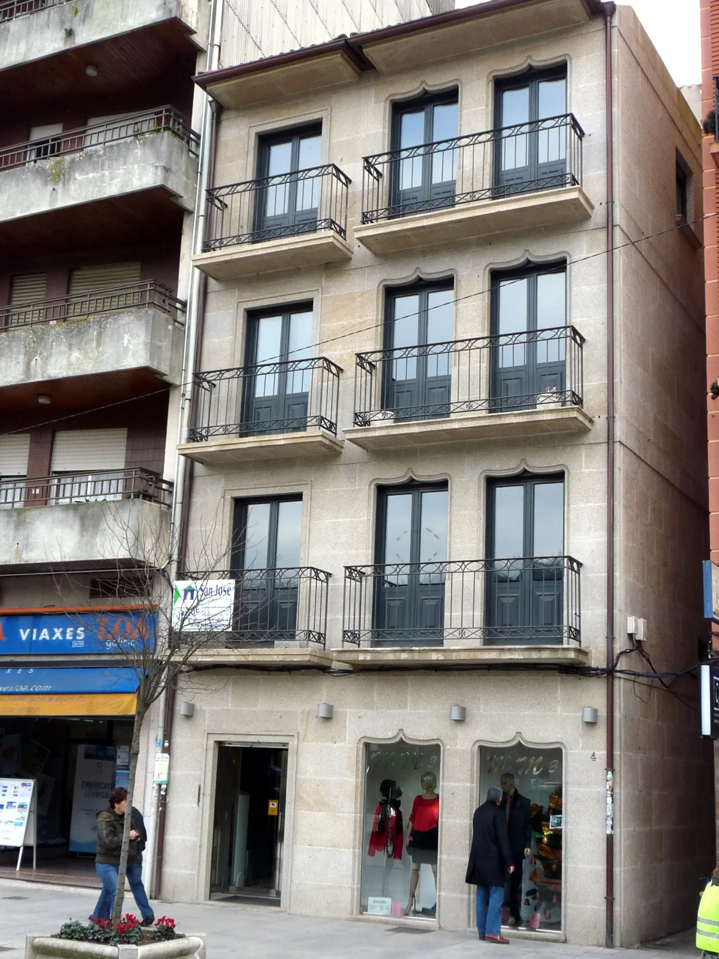 proyecto de edificio de viviendas en redondela